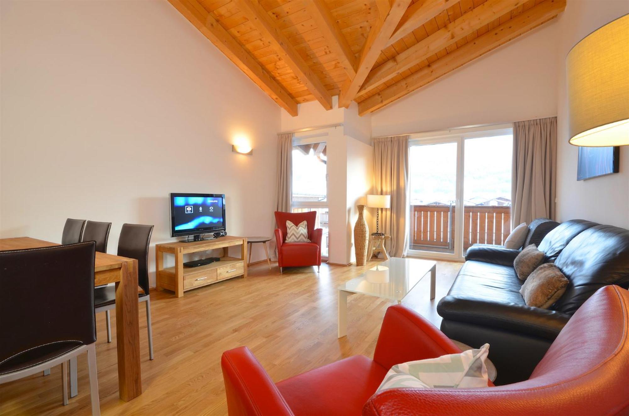 Apt Mountain View By - Alpen Apartments Zell am See Bagian luar foto