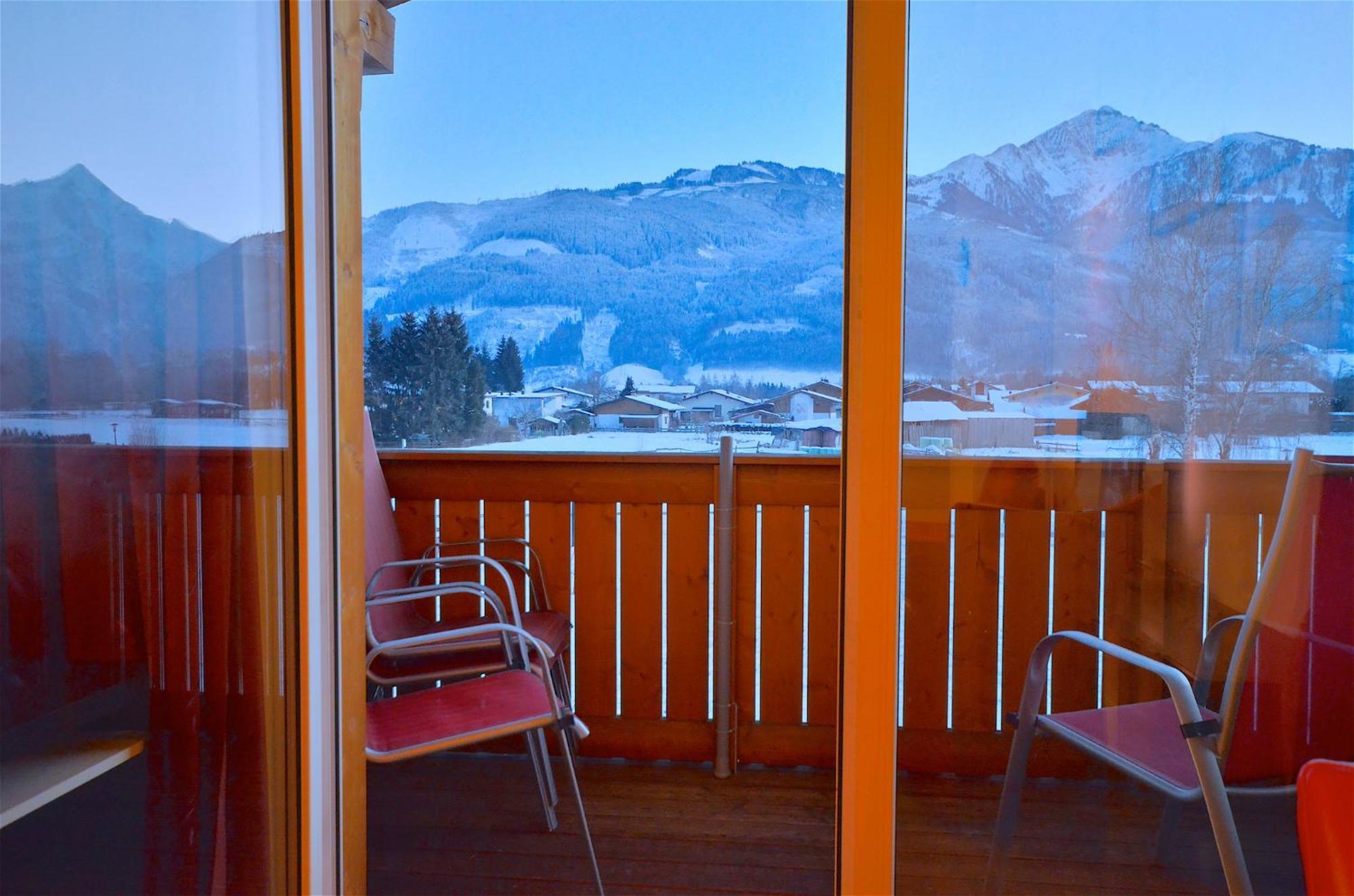 Apt Mountain View By - Alpen Apartments Zell am See Bagian luar foto